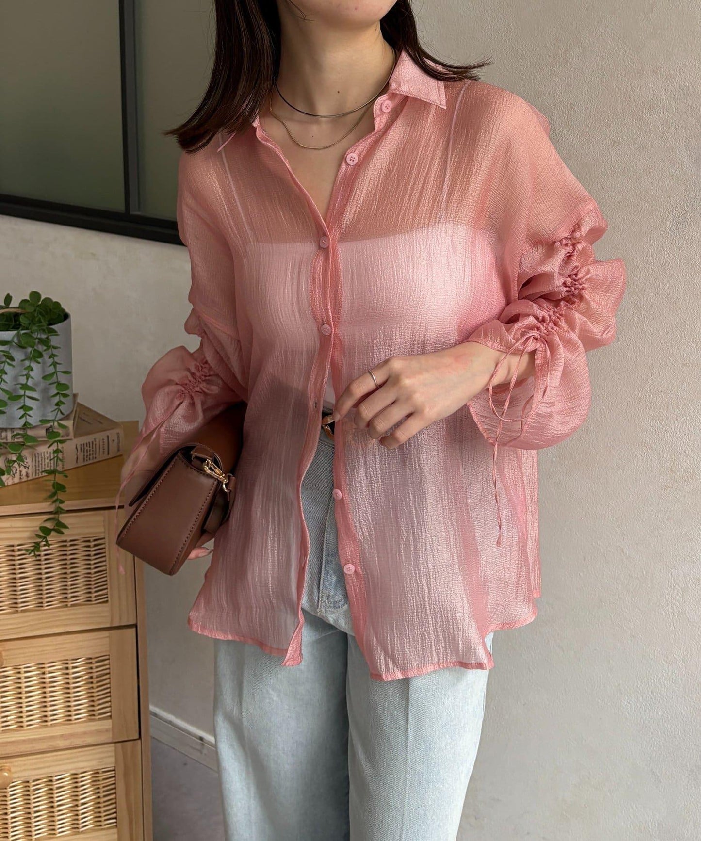 亮片皺感 袖抽褶 透紗襯衫