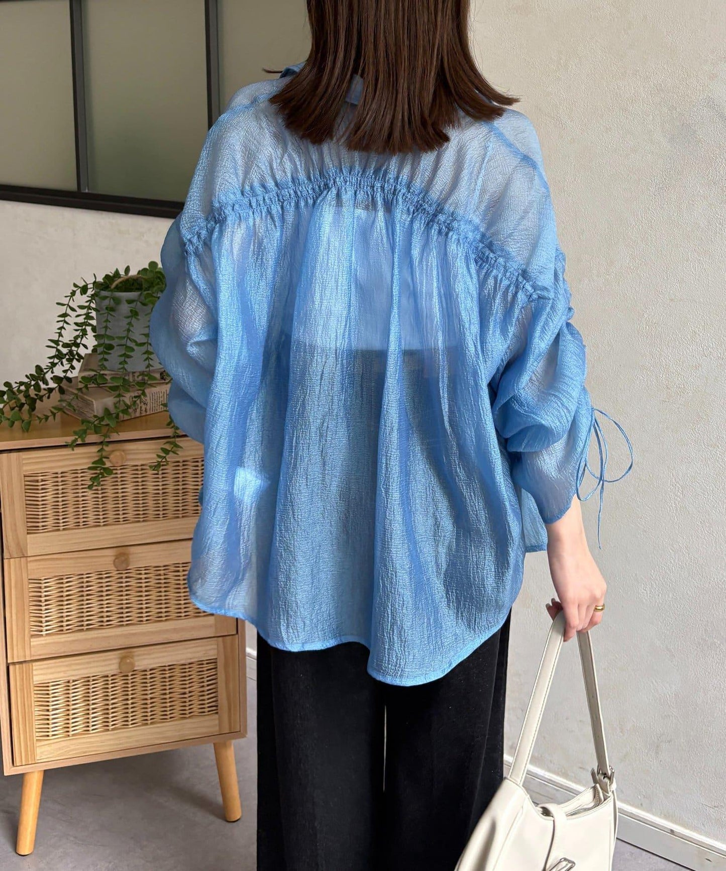 亮片皺感 袖抽褶 透紗襯衫