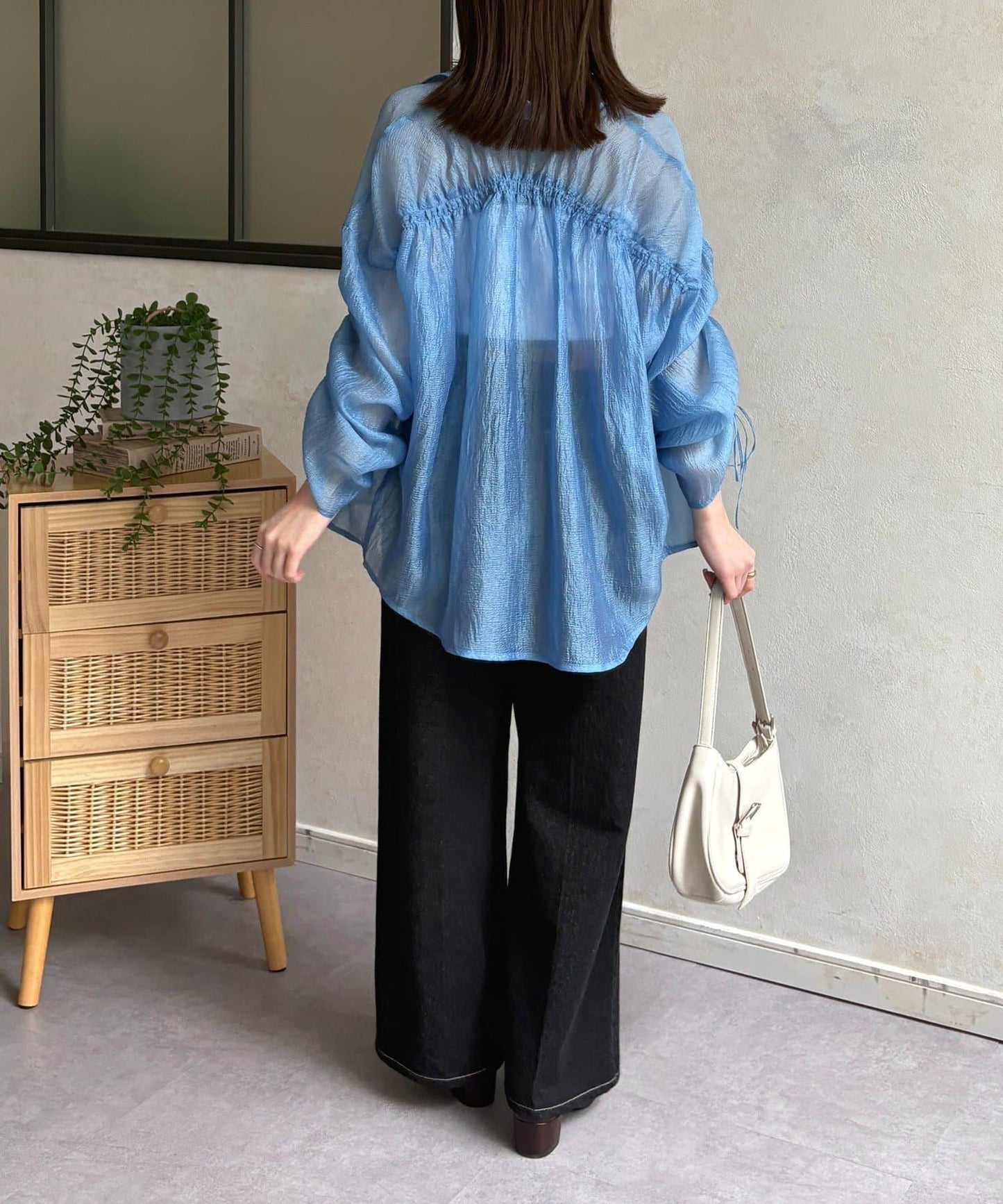 亮片皺感 袖抽褶 透紗襯衫