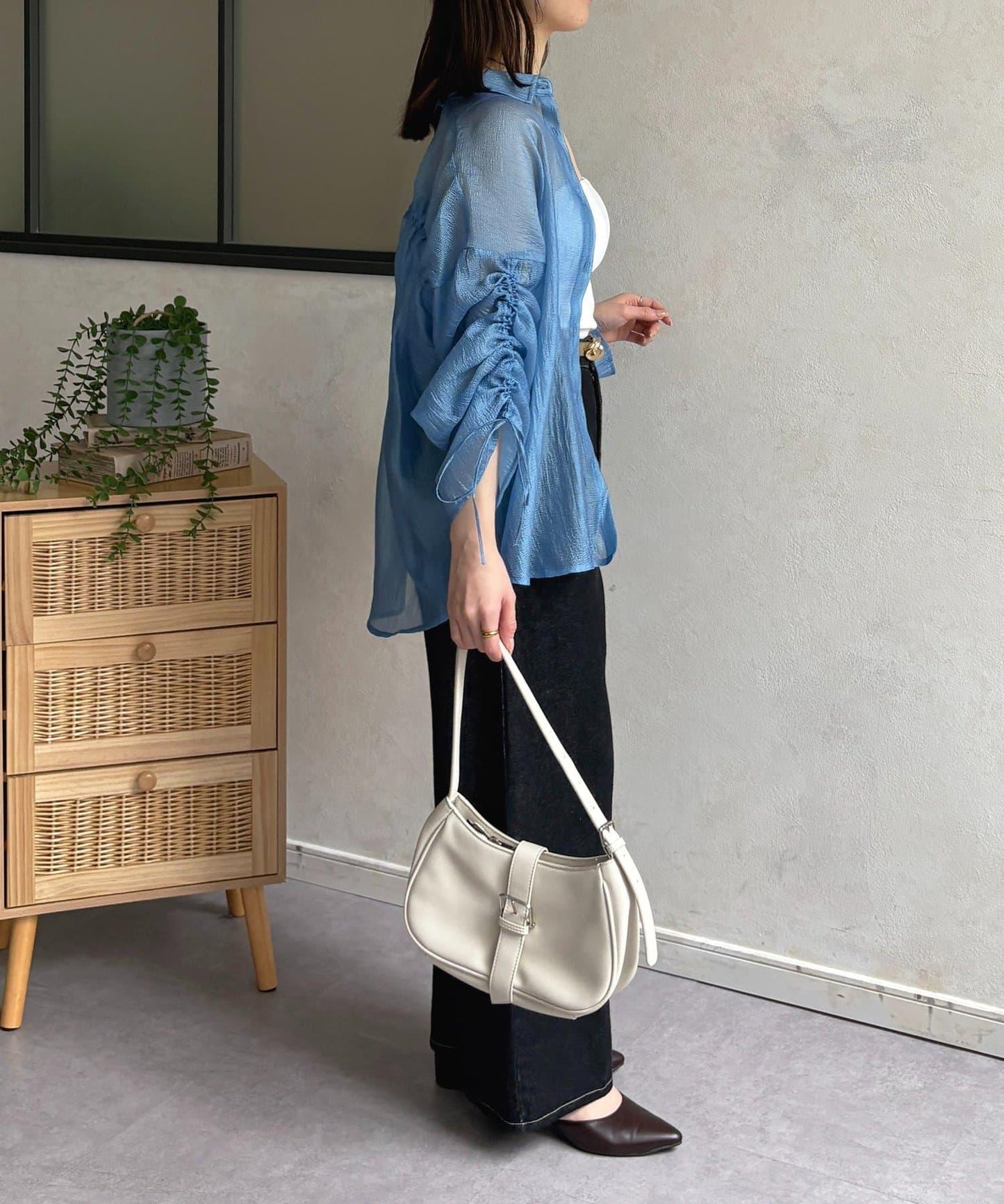 亮片皺感 袖抽褶 透紗襯衫