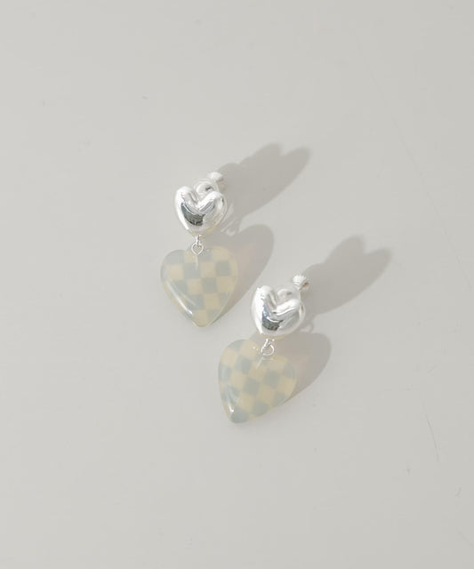 方格紋愛心耳夾