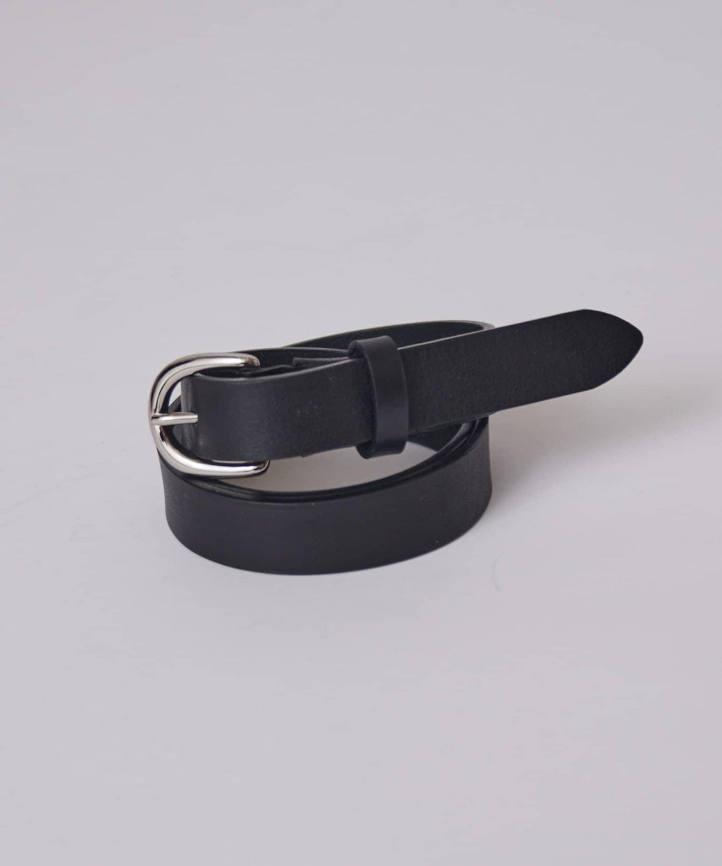 植鞣皮細版腰帶