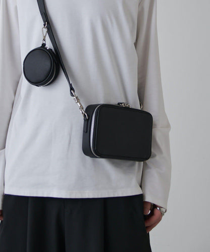 連續方形肩包