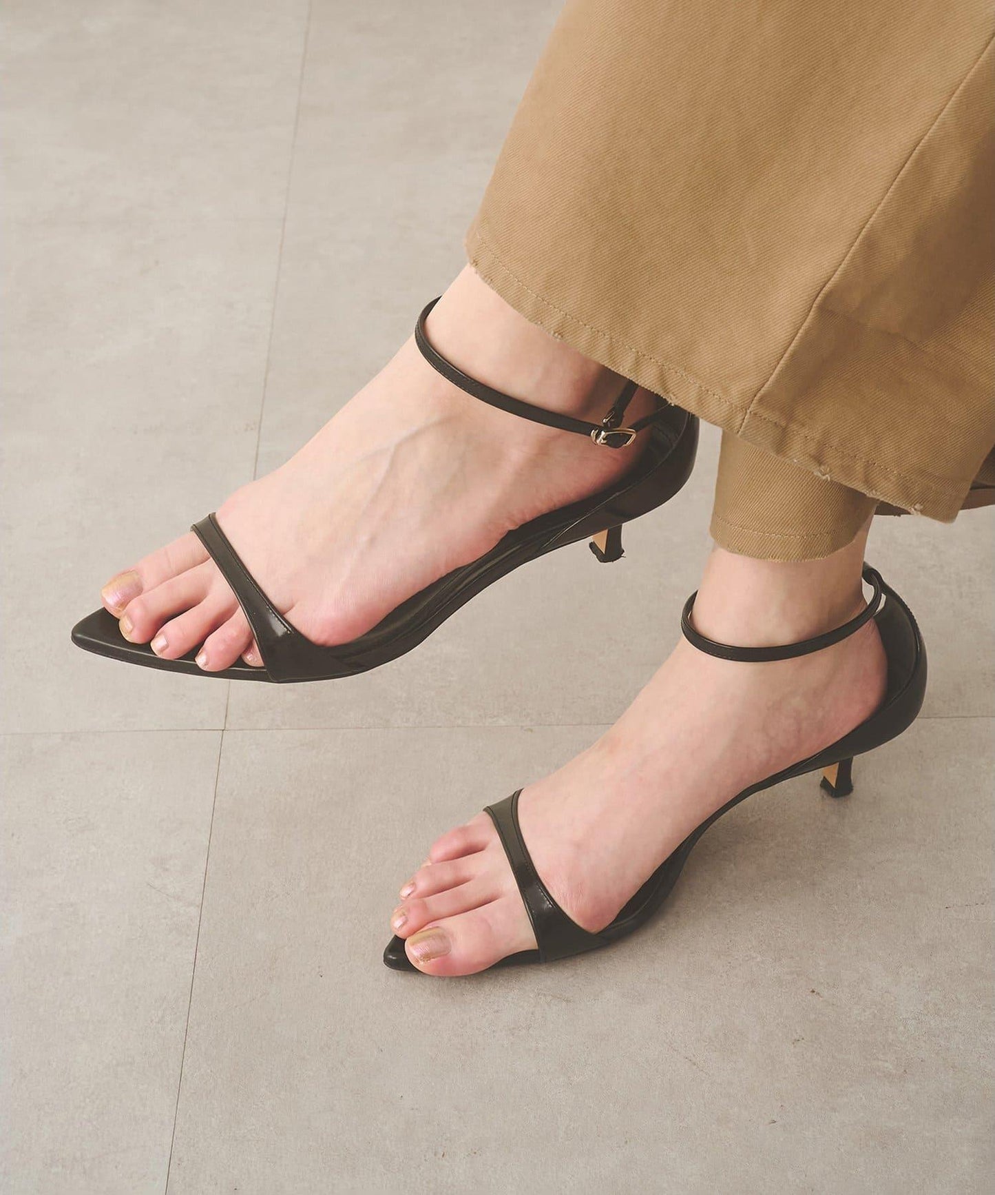 博主合作配色 Hoaw. 綁帶涼鞋