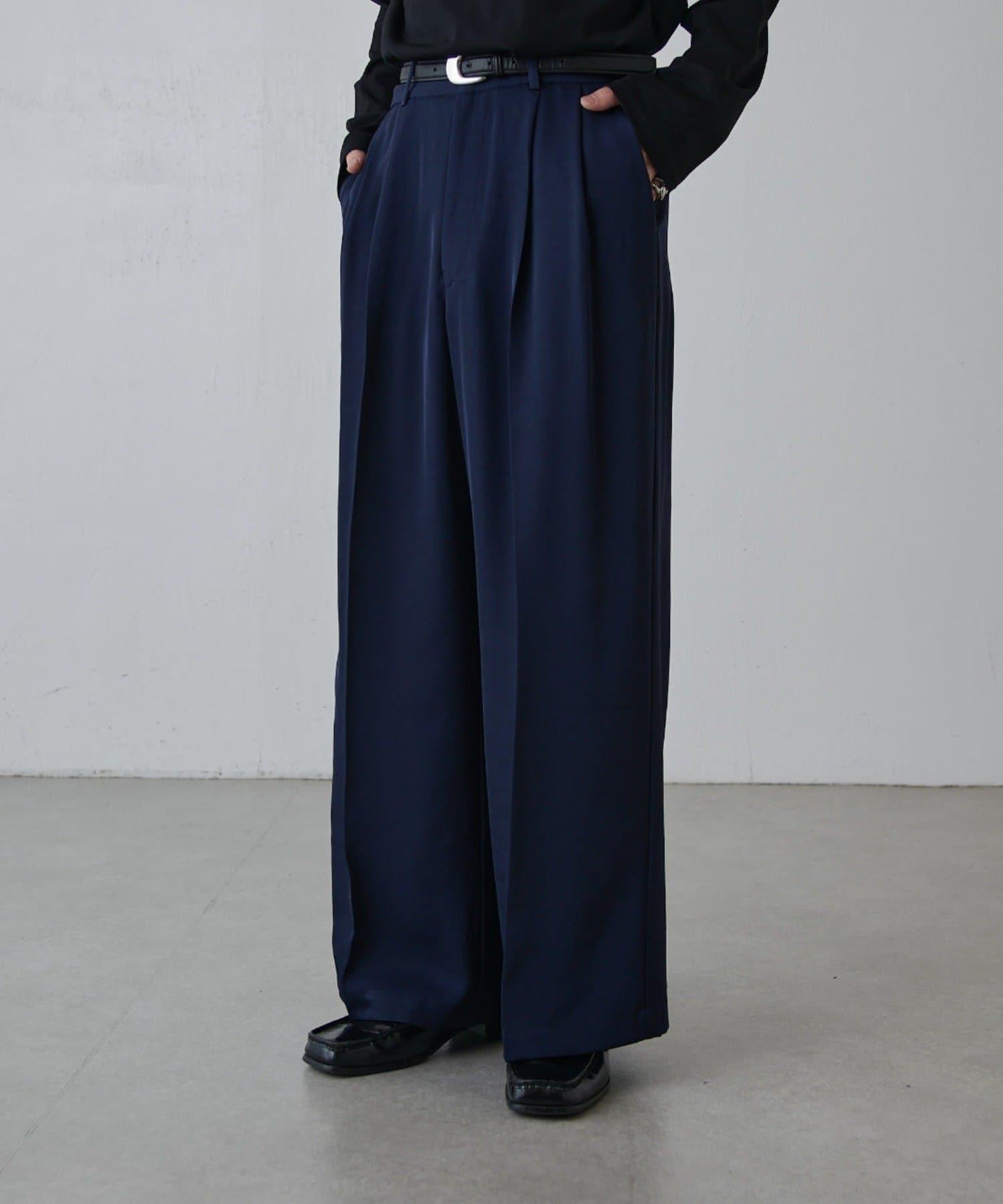 斜紋闊腿休閒長褲