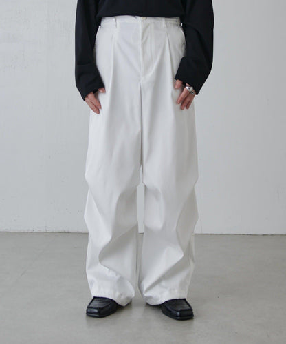 高捻面料 寬鬆設計 降落傘褲