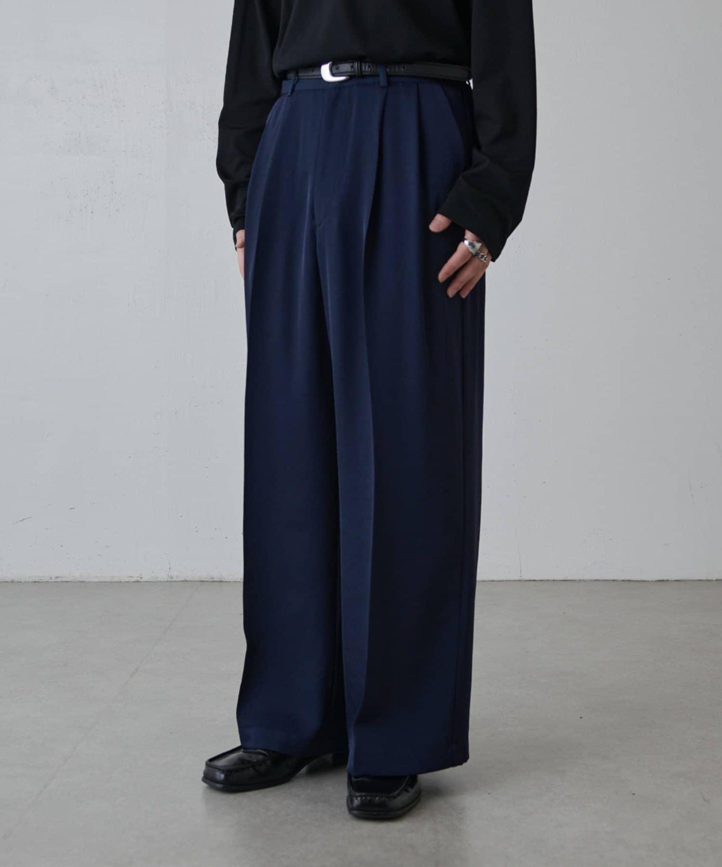 斜紋闊腿休閒長褲