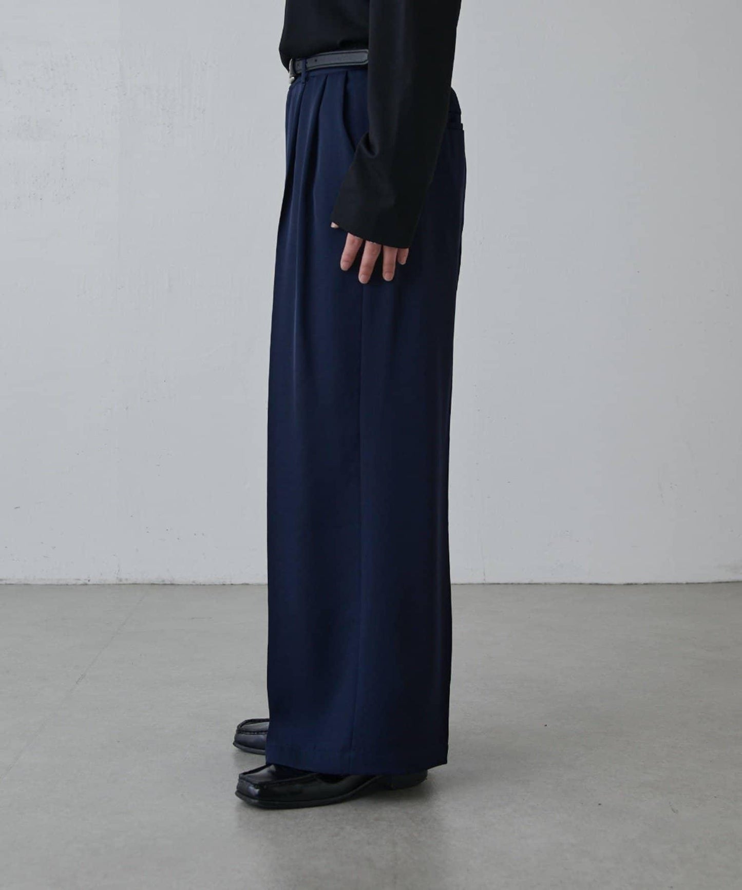 斜紋闊腿休閒長褲