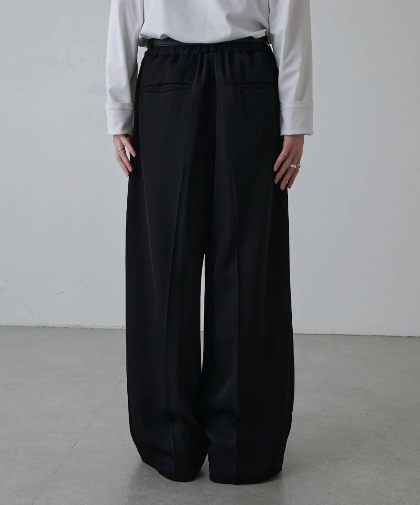 斜紋闊腿休閒長褲