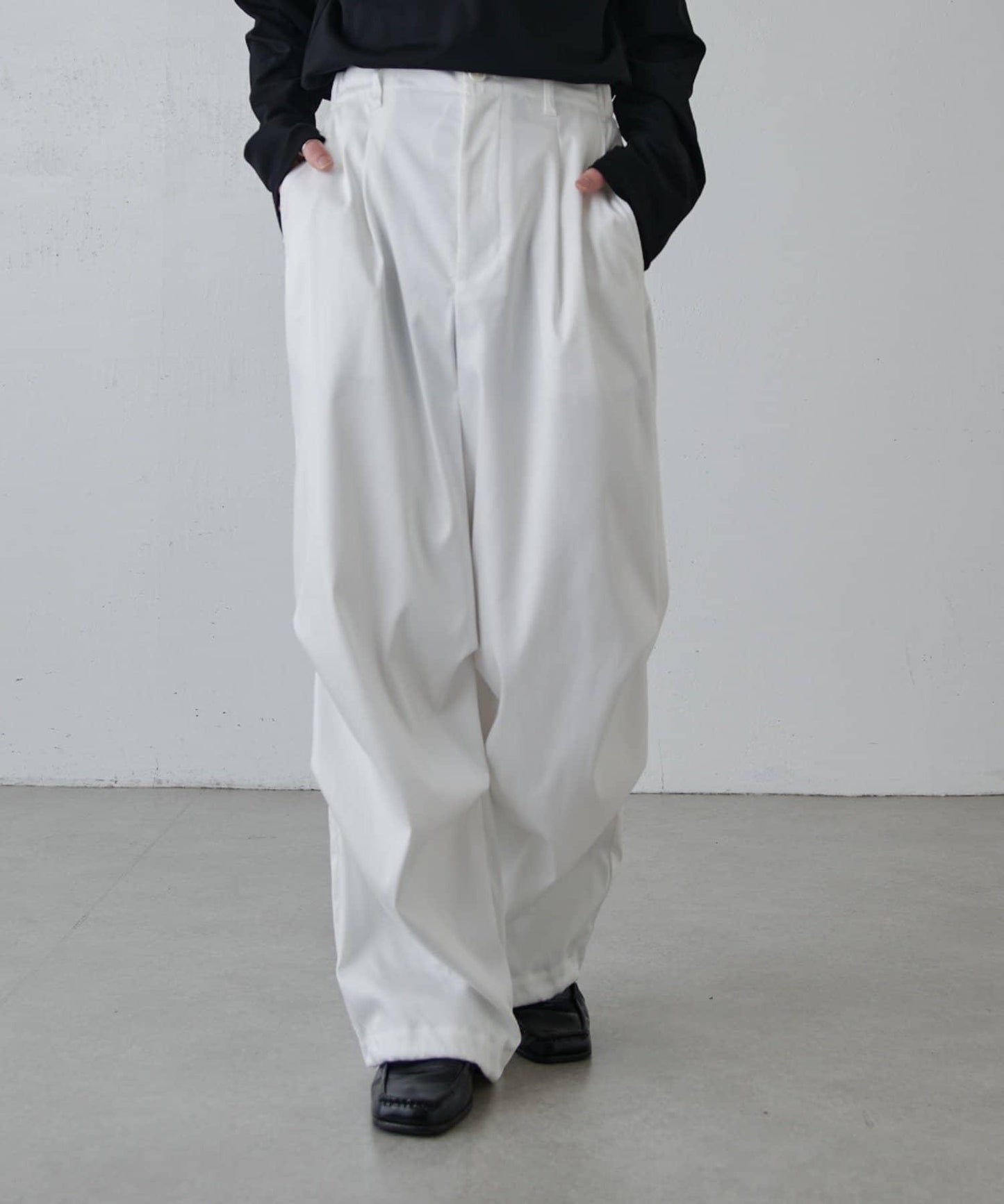 高捻面料 寬鬆設計 降落傘褲