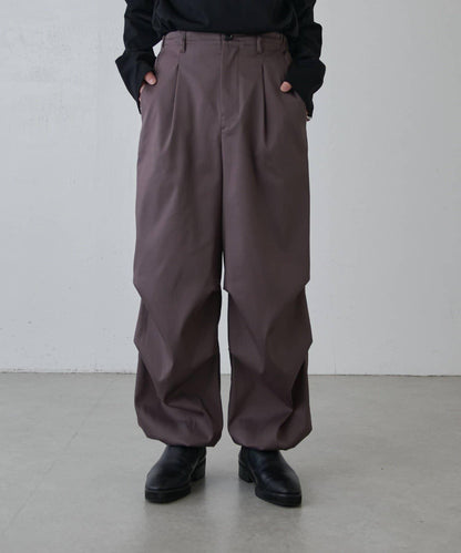 高捻面料 寬鬆設計 降落傘褲