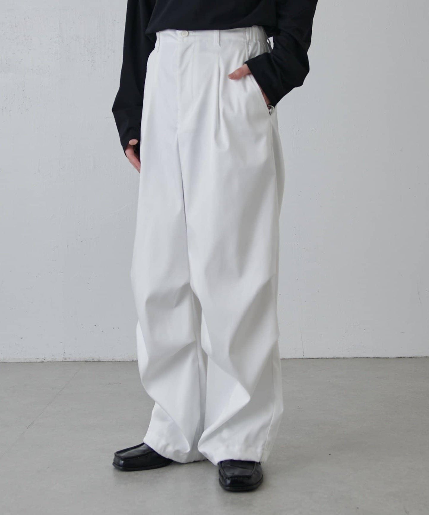 高捻面料 寬鬆設計 降落傘褲