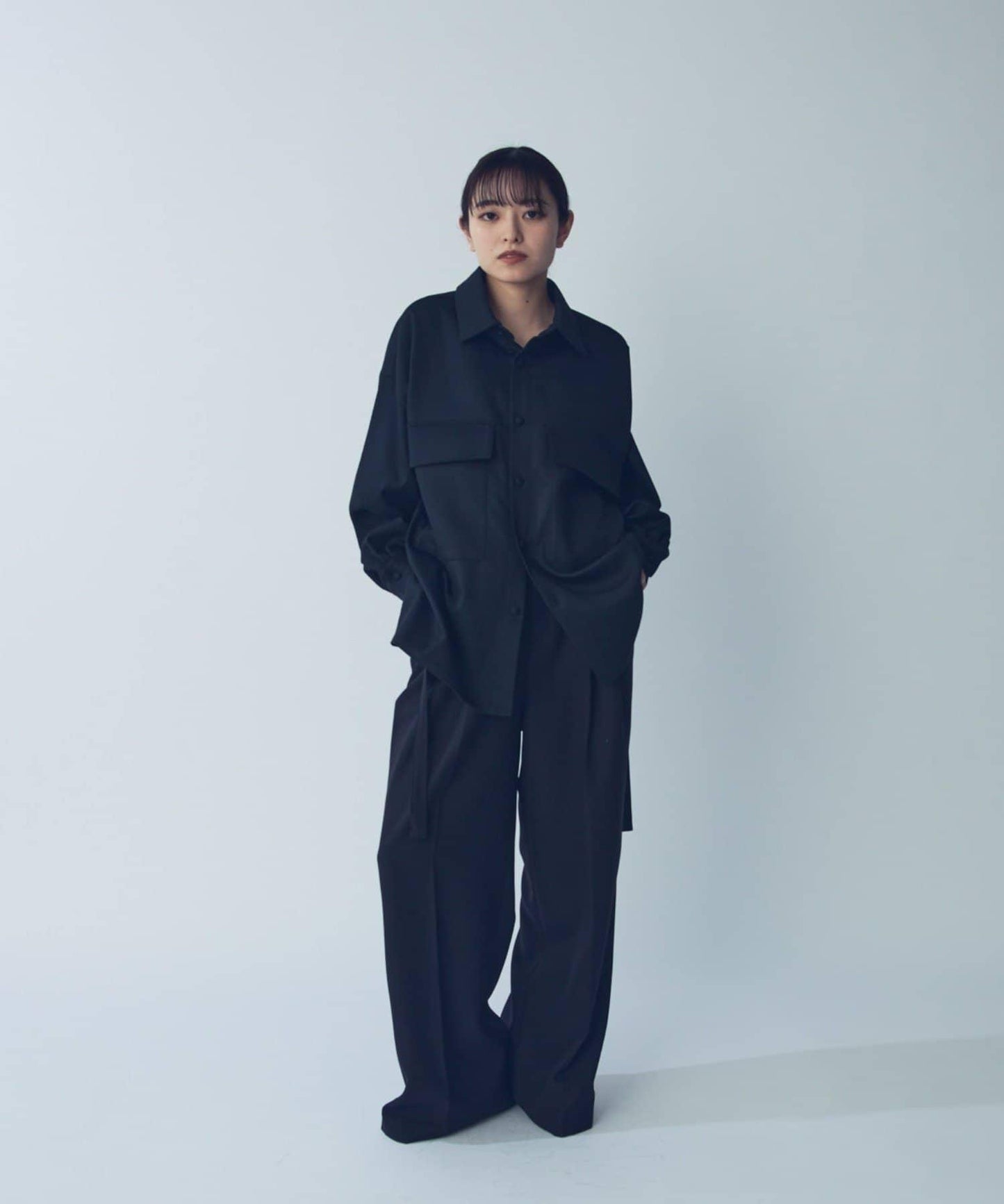 雙口袋寬鬆襯衫夾克