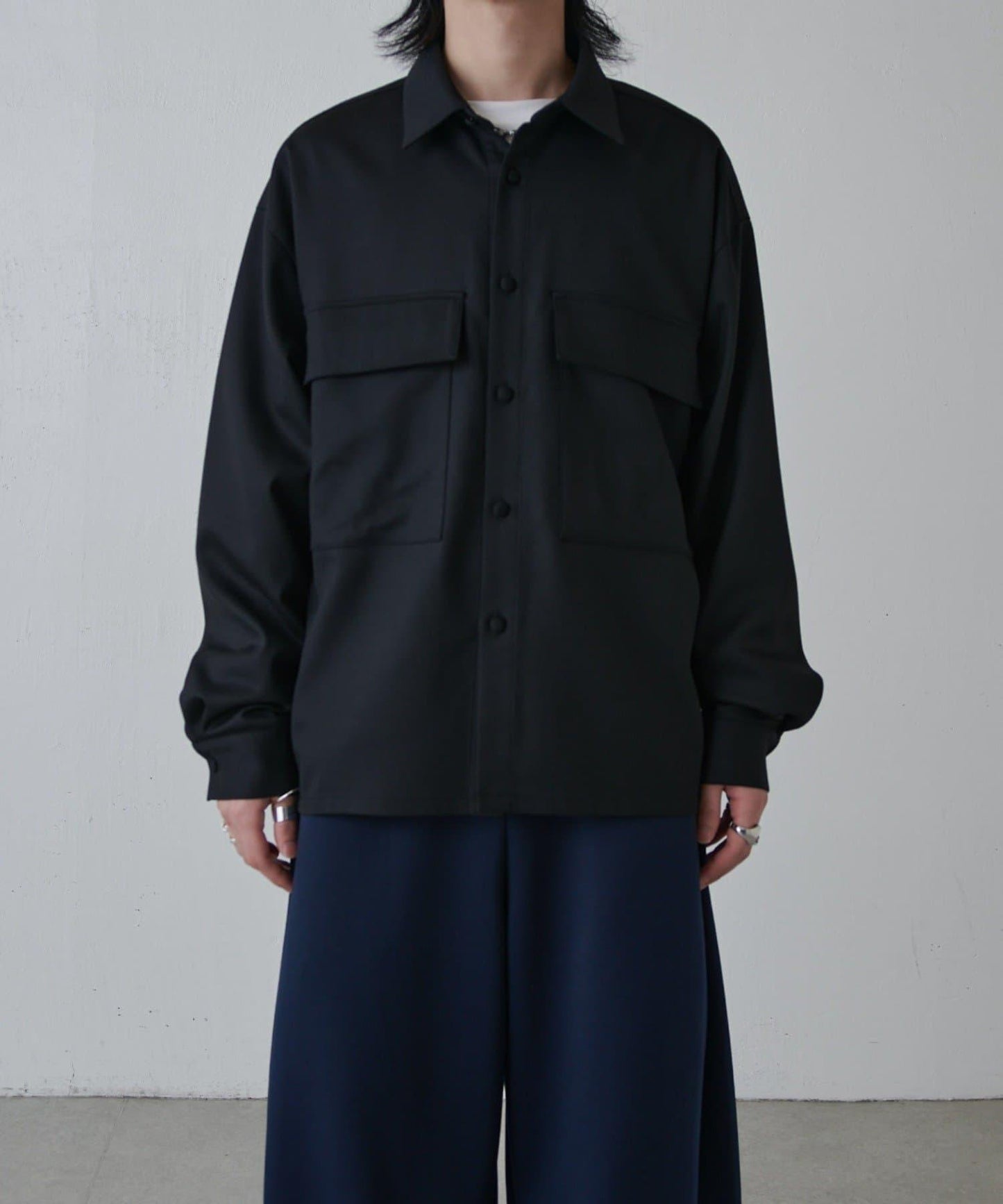 雙口袋寬鬆襯衫夾克