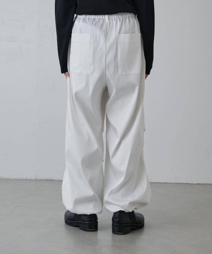 高捻面料 寬鬆設計 降落傘褲