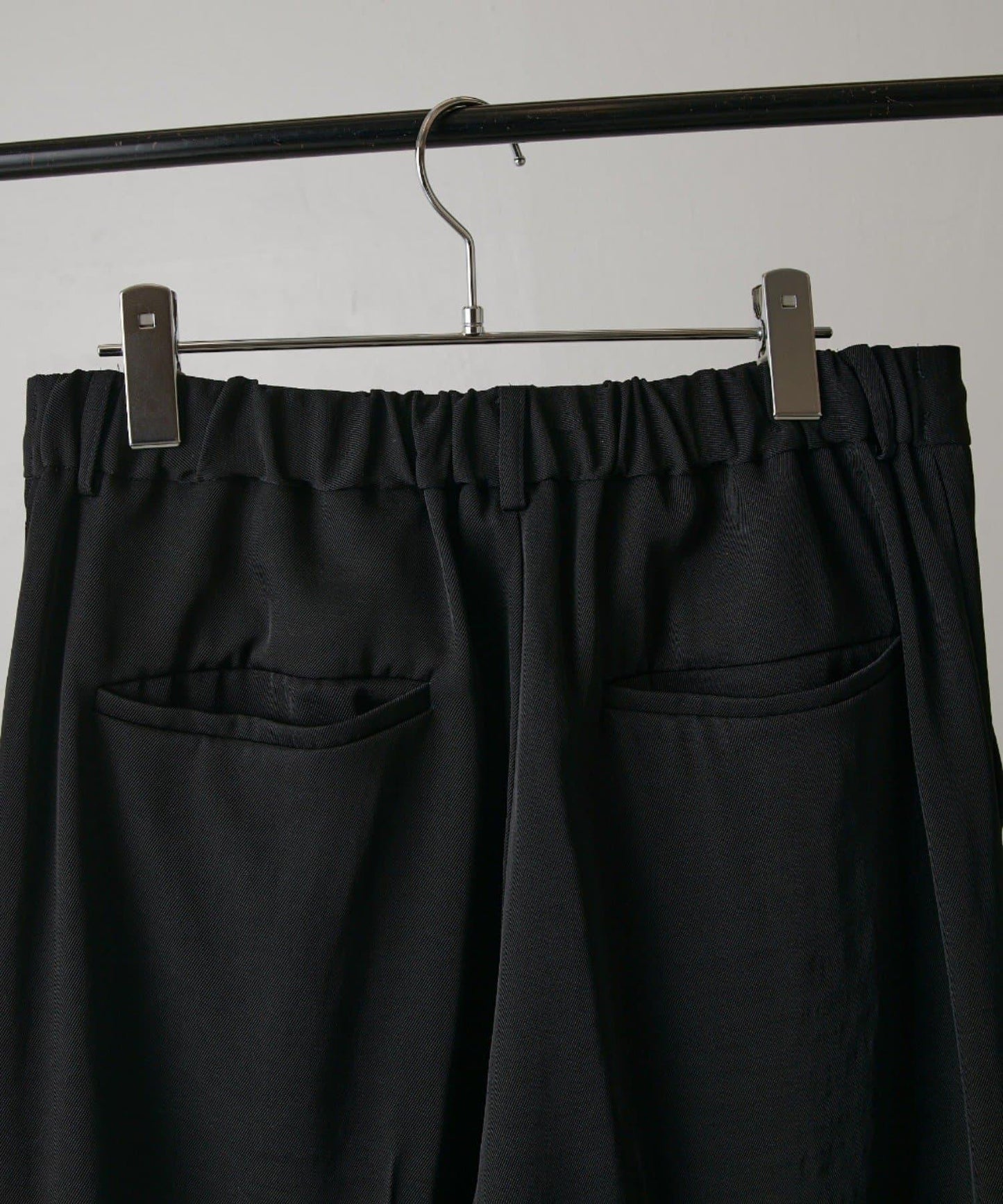 斜紋闊腿休閒長褲