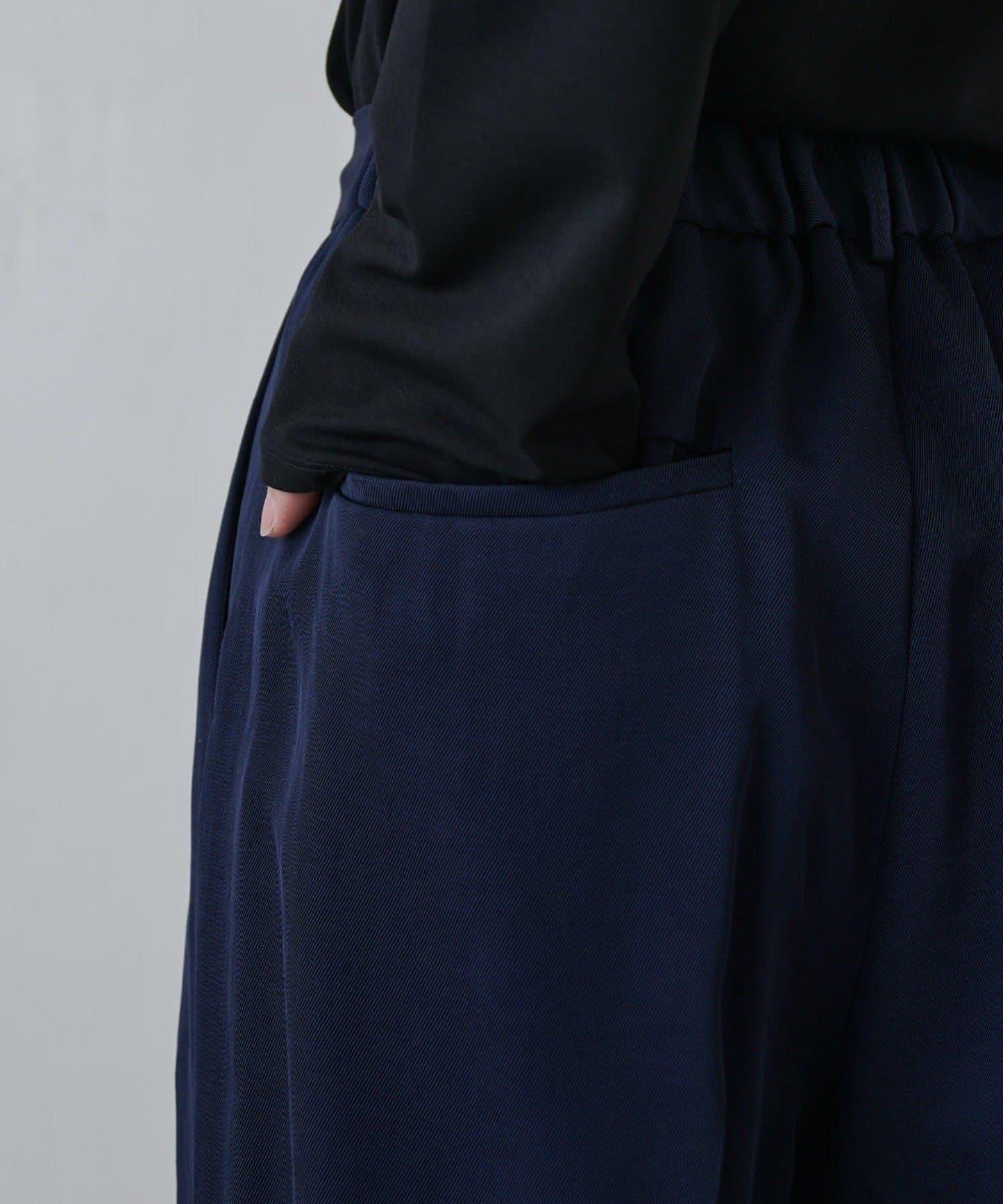 斜紋闊腿休閒長褲