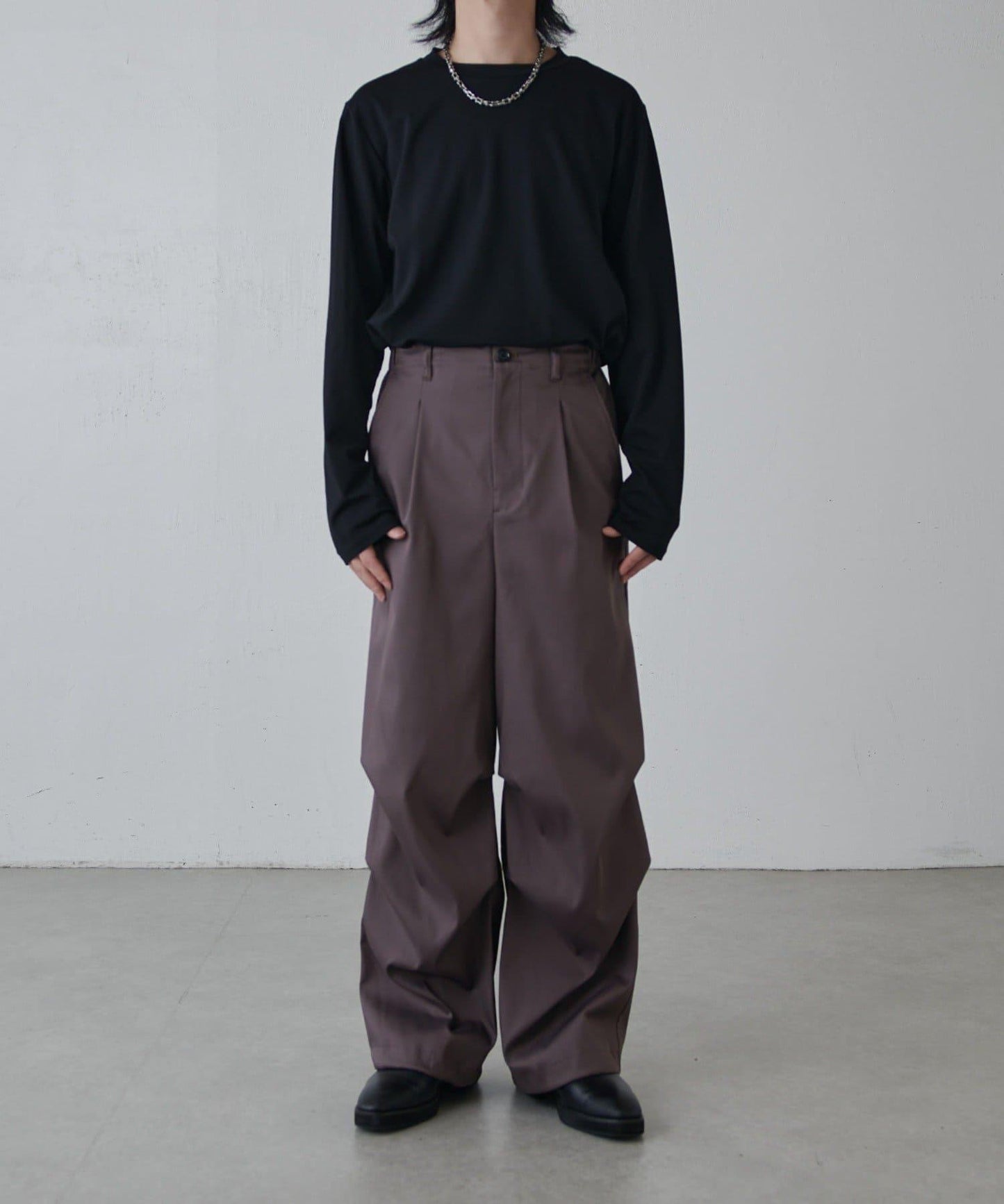 高捻面料 寬鬆設計 降落傘褲