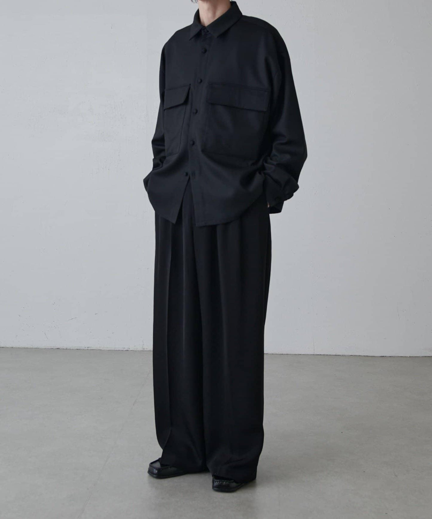 雙口袋寬鬆襯衫夾克