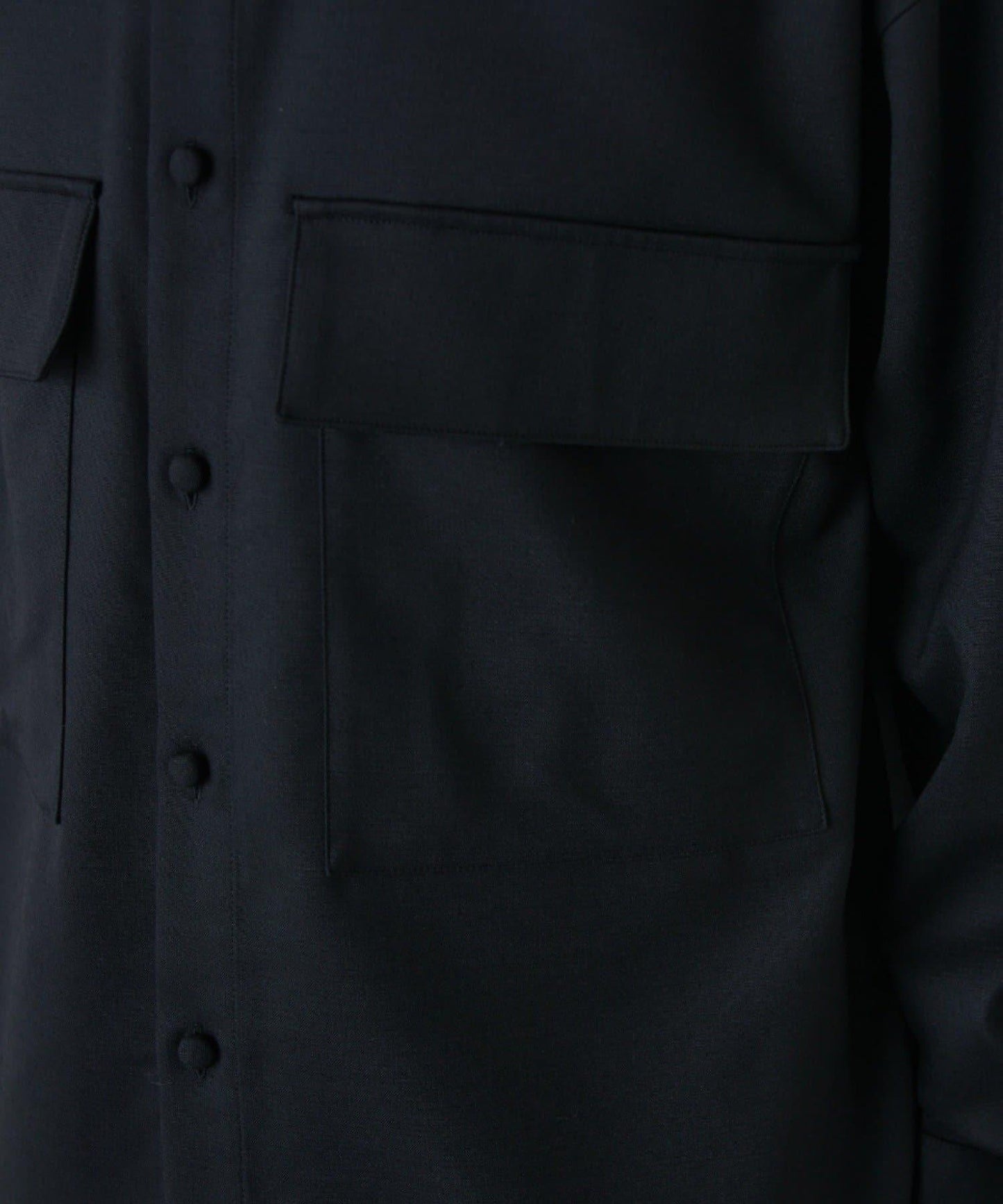 雙口袋寬鬆襯衫夾克