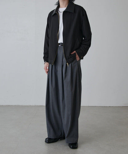 寬鬆版型 倒褶設計 闊腿褲