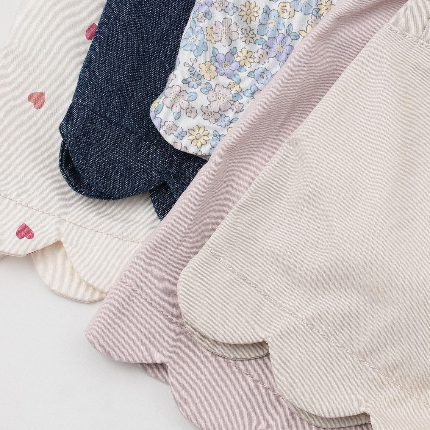 防汙功能 荷葉邊設計 休閒短褲