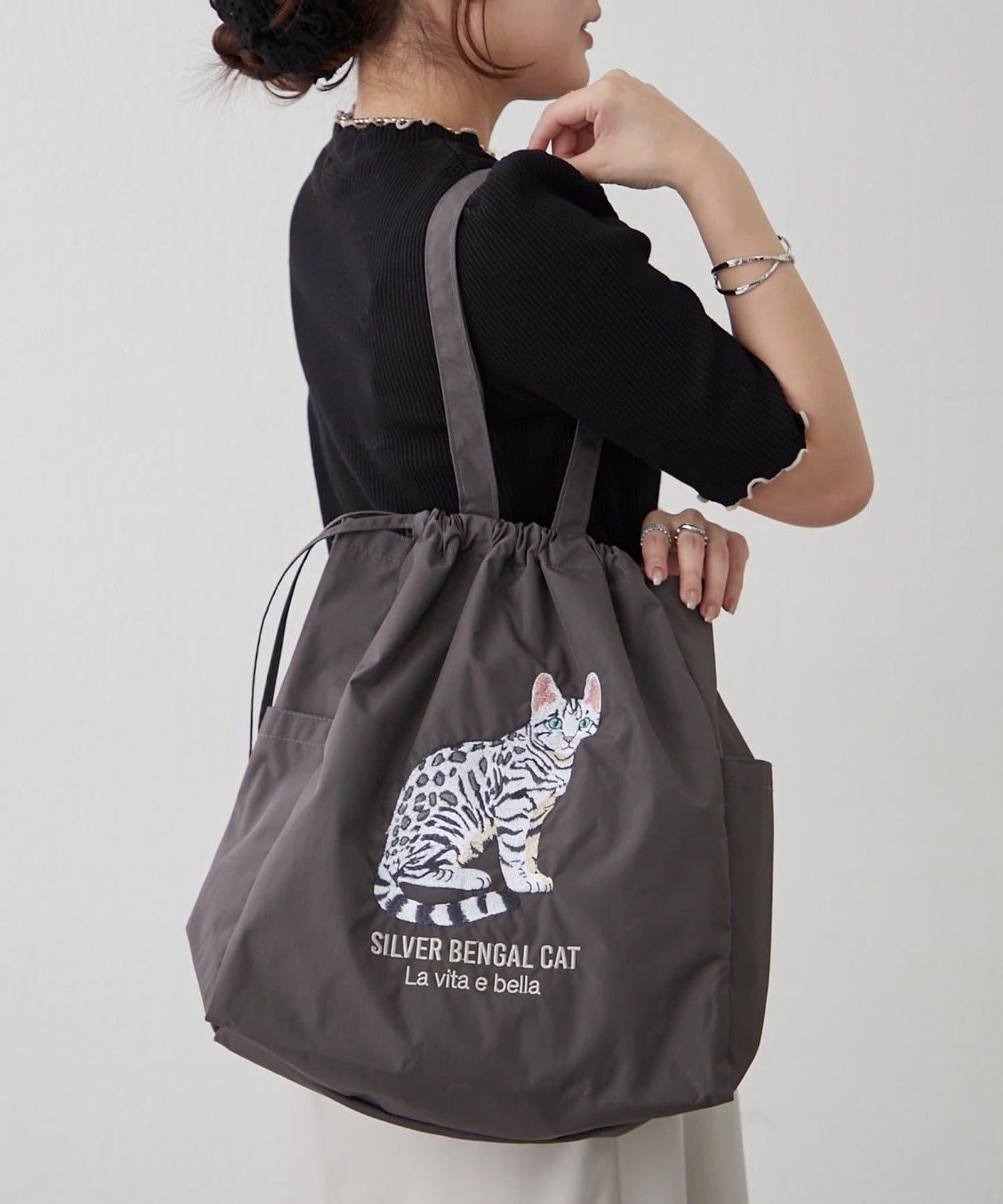 適合散步的 動物刺繡 束口托特包