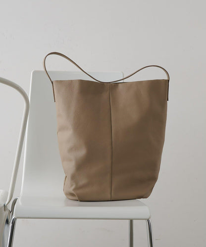 2.718 水桶單肩包