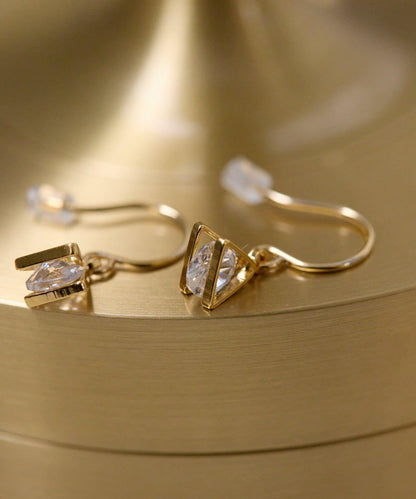 三角造型鋯石耳釘