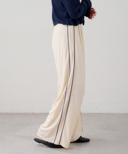 B 天鵝絨側邊條紋褲