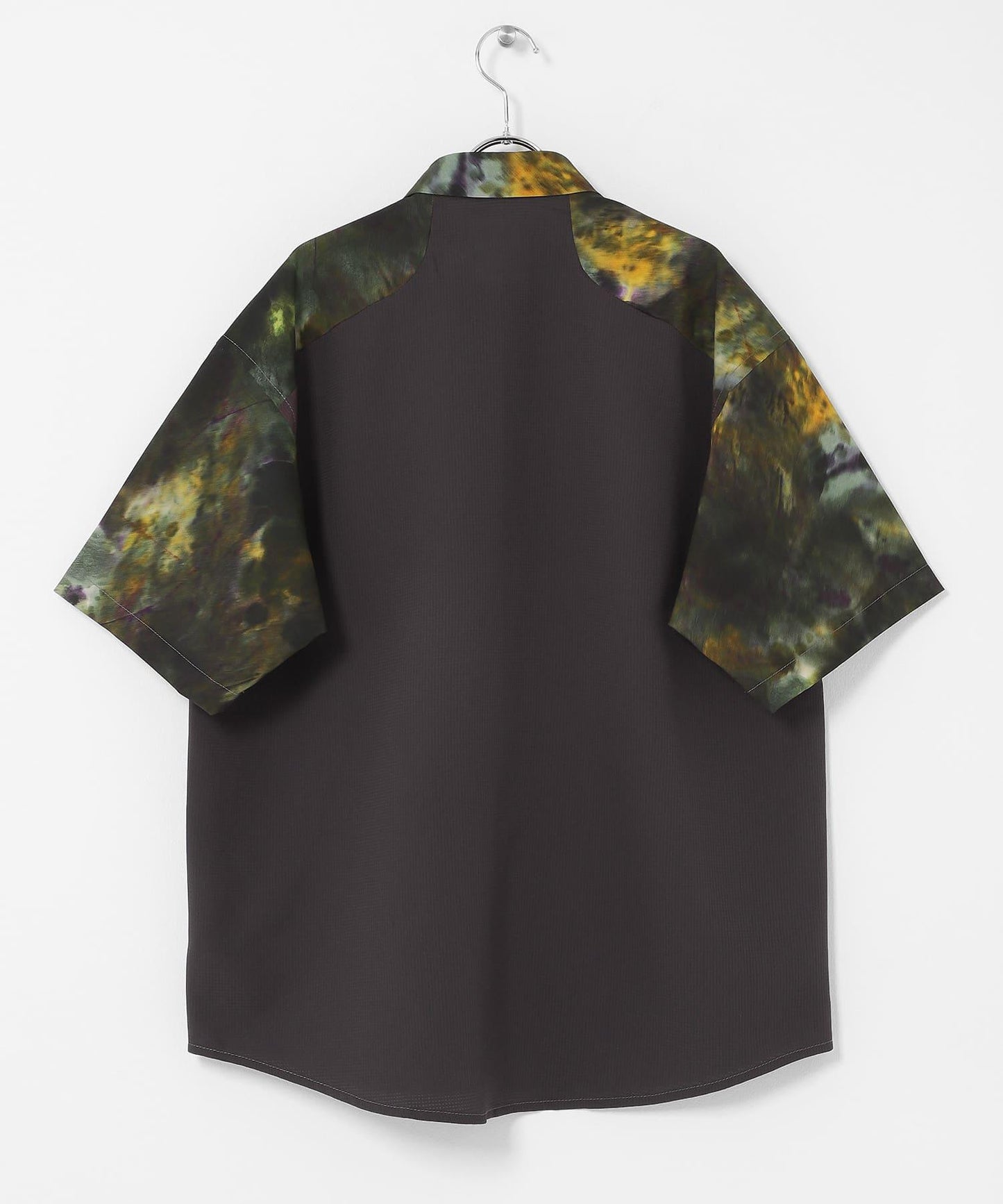 and wander ROA PRINTED BREATHABLE 印花透氣襯衫