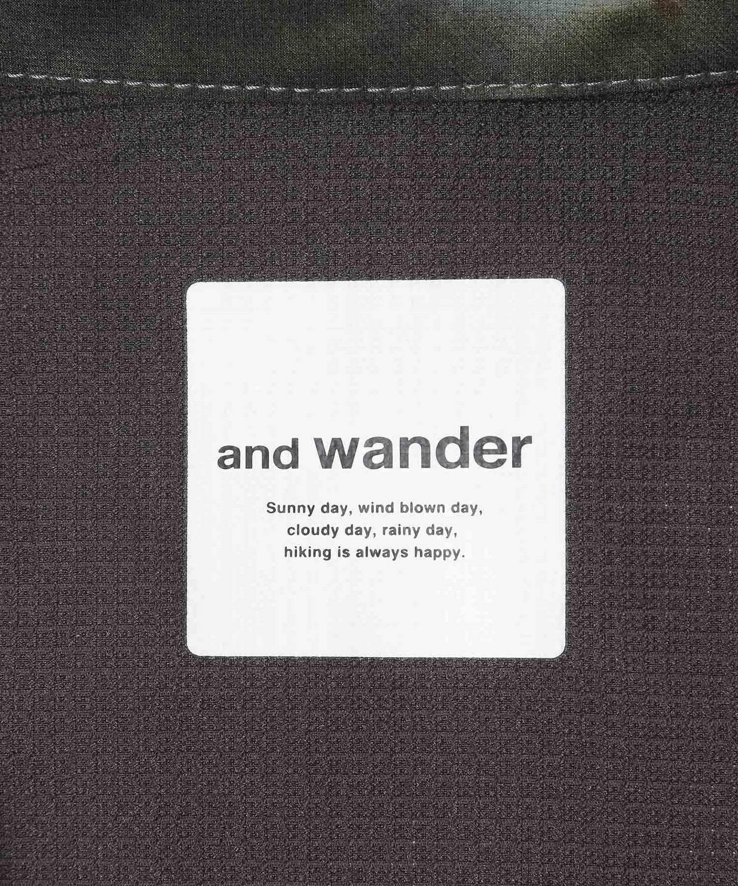 and wander ROA PRINTED BREATHABLE 印花透氣襯衫
