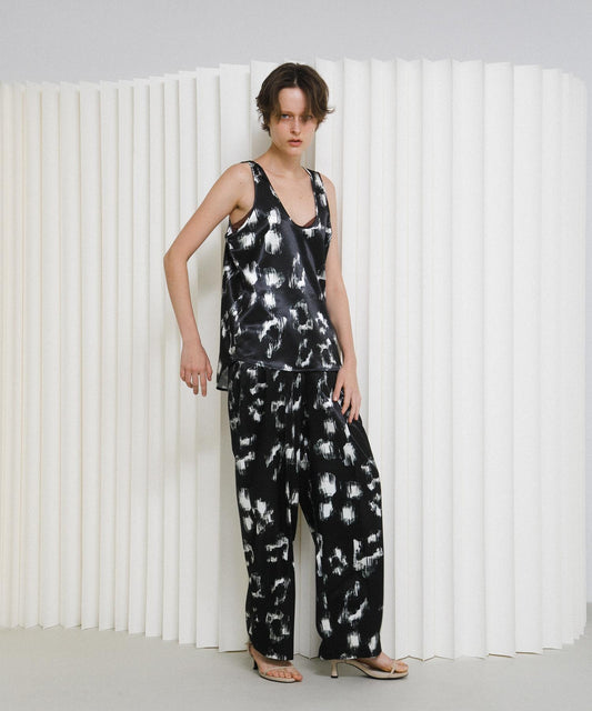 black flower 圖案 褲子