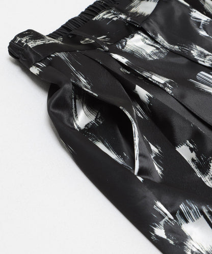 black flower 圖案 褲子