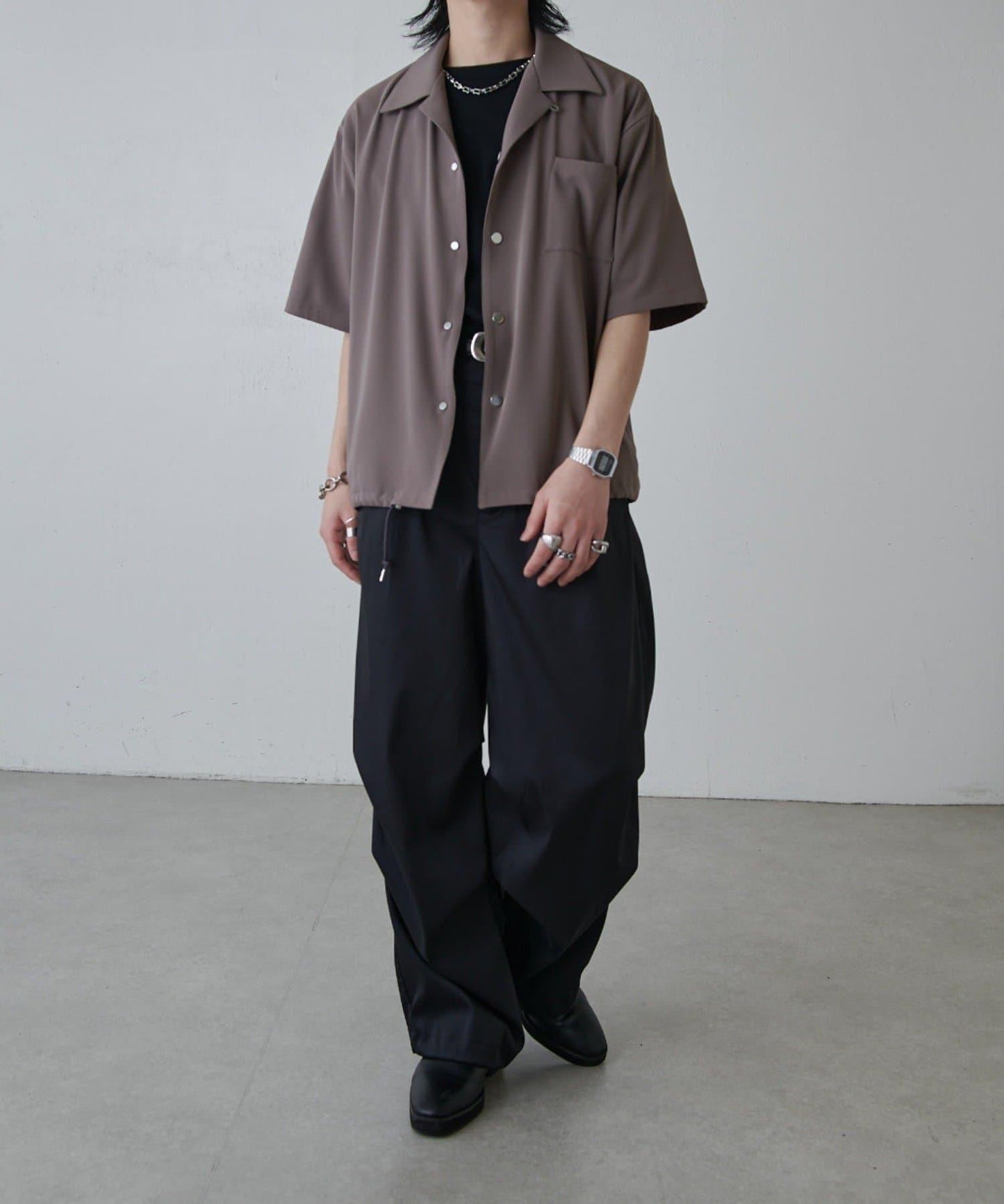 高捻面料 寬鬆設計 降落傘褲