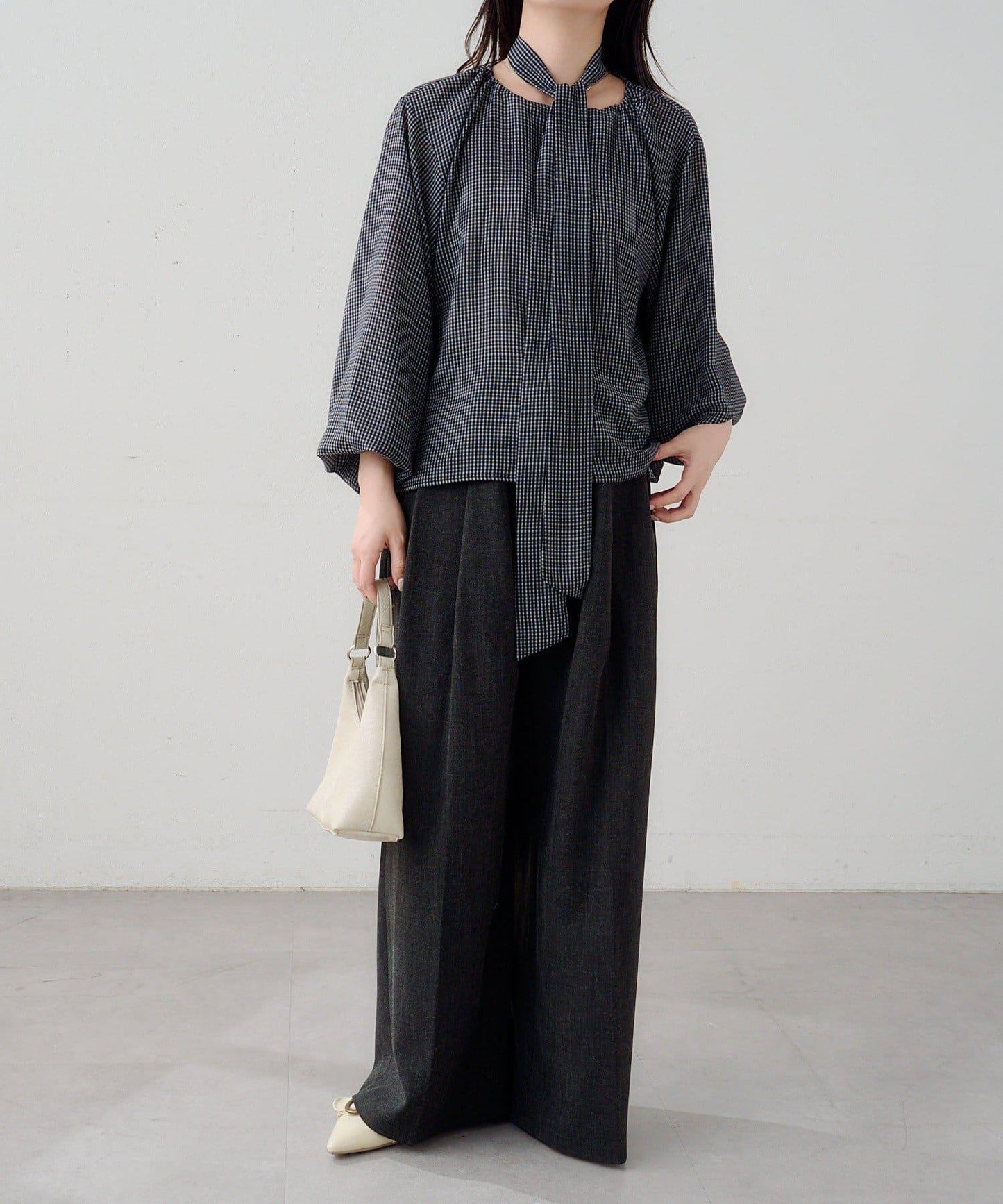 B 透感格紋 蝴蝶結設計 襯衫