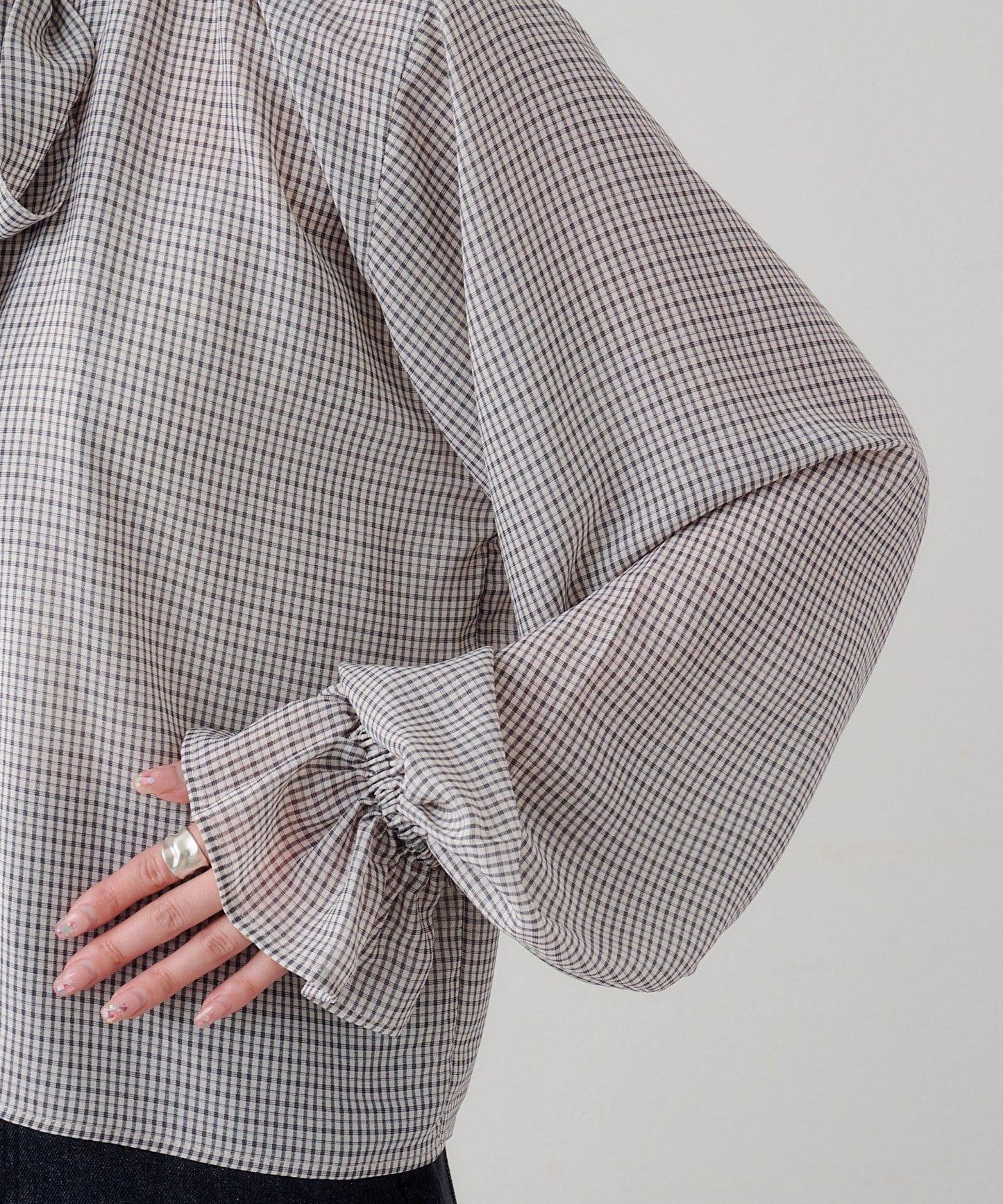 B 透感格紋 蝴蝶結設計 襯衫