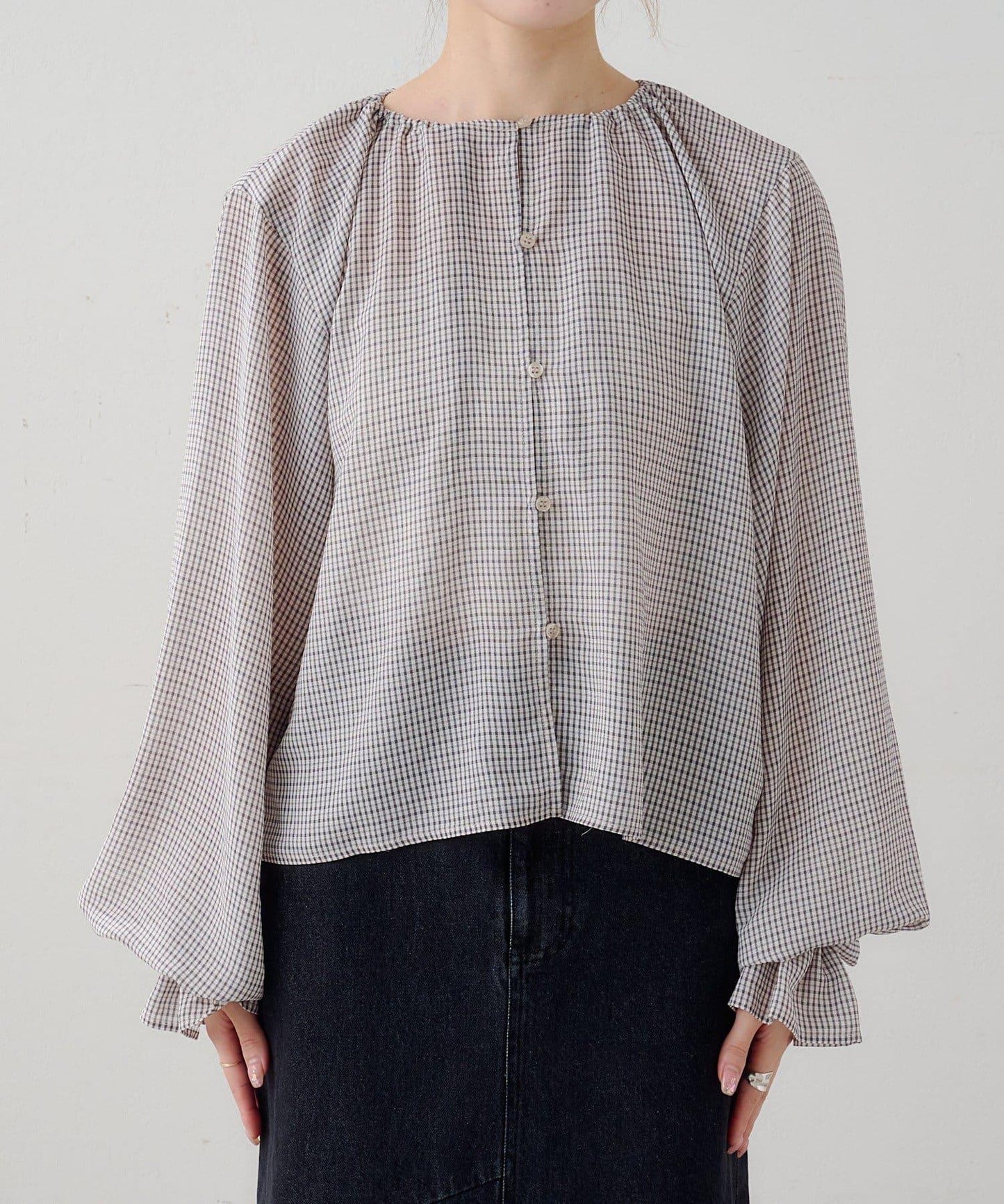 B 透感格紋 蝴蝶結設計 襯衫