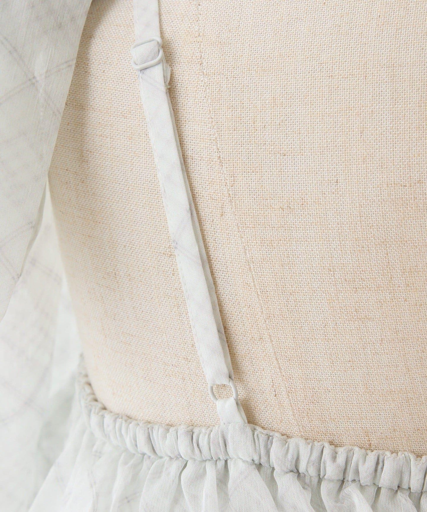 肩部蝴蝶結收褶設計連衣裙