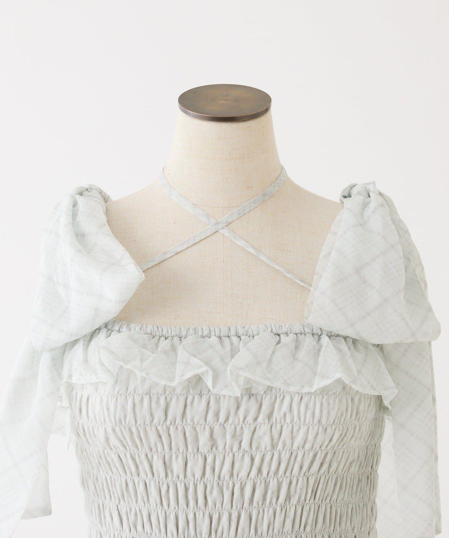 肩部蝴蝶結收褶設計連衣裙