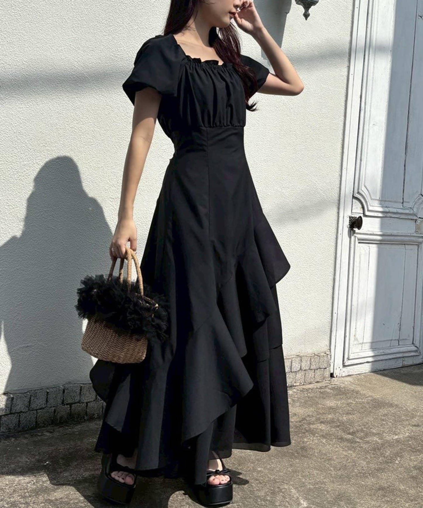 不對稱下襬層疊長款連衣裙