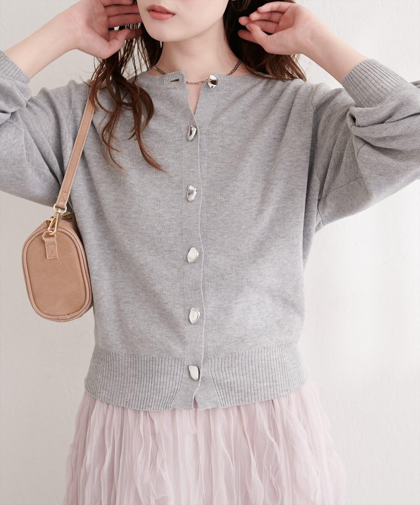 再生聚酯質感紐扣開衫