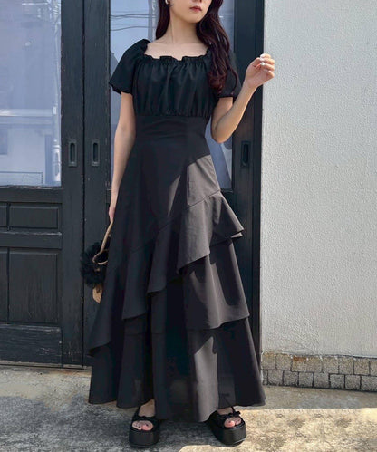 不對稱下襬層疊長款連衣裙