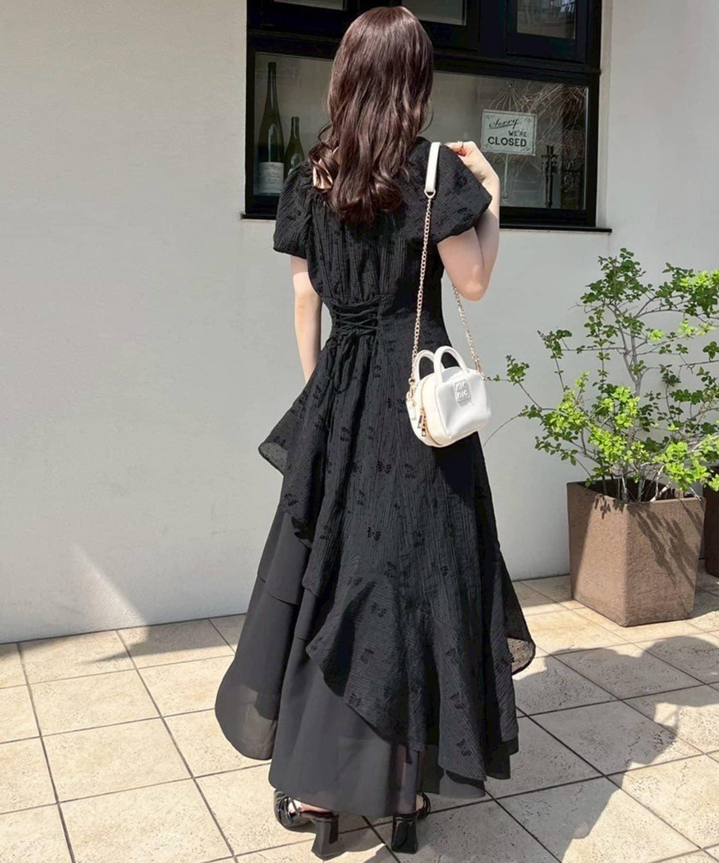 不對稱下襬層疊長款連衣裙