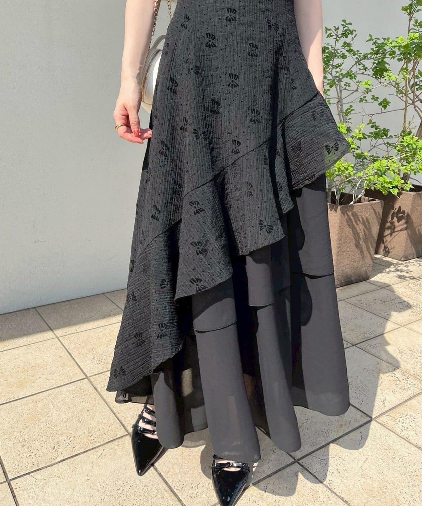 不對稱下襬層疊長款連衣裙