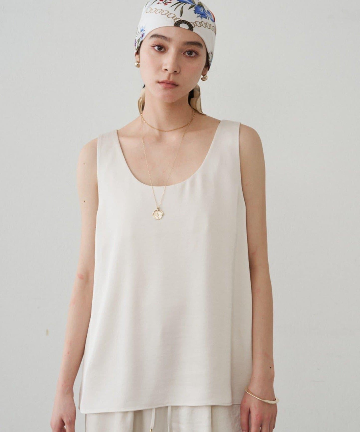 2WAY無袖緞面長款上衣