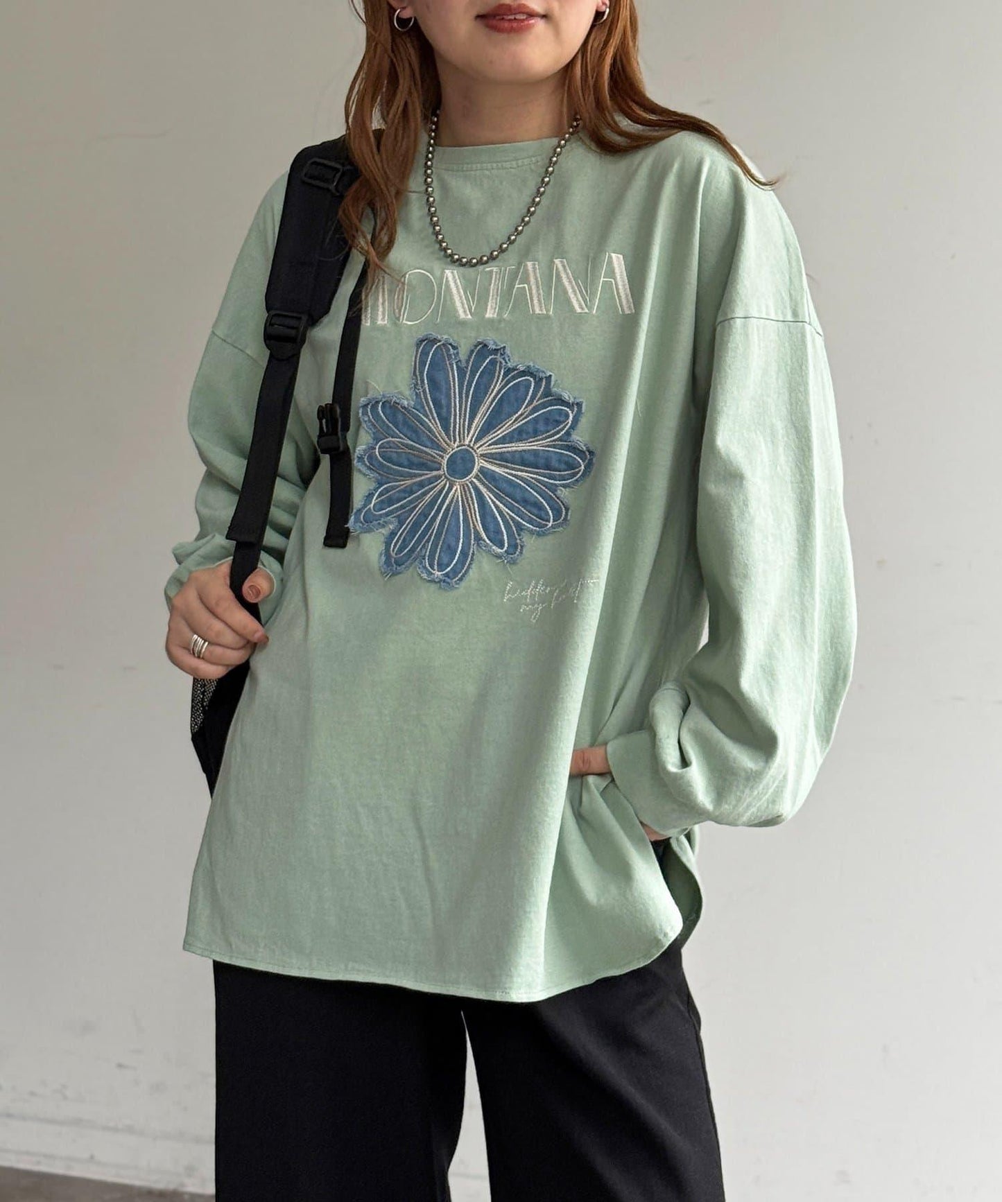 線花刺繡貼章長袖T恤