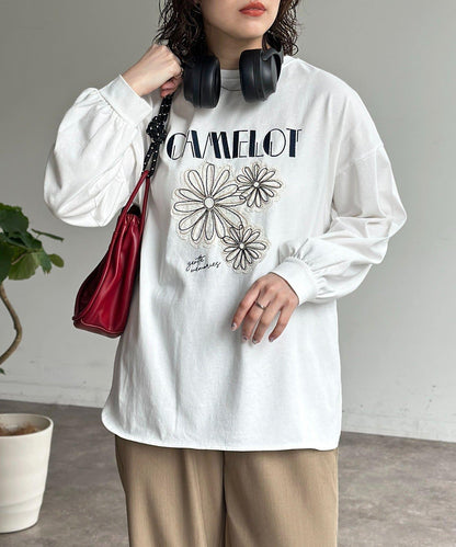線花刺繡貼章長袖T恤
