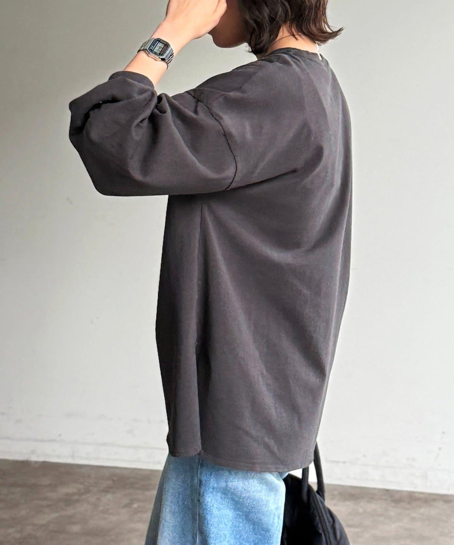 線花刺繡貼章長袖T恤