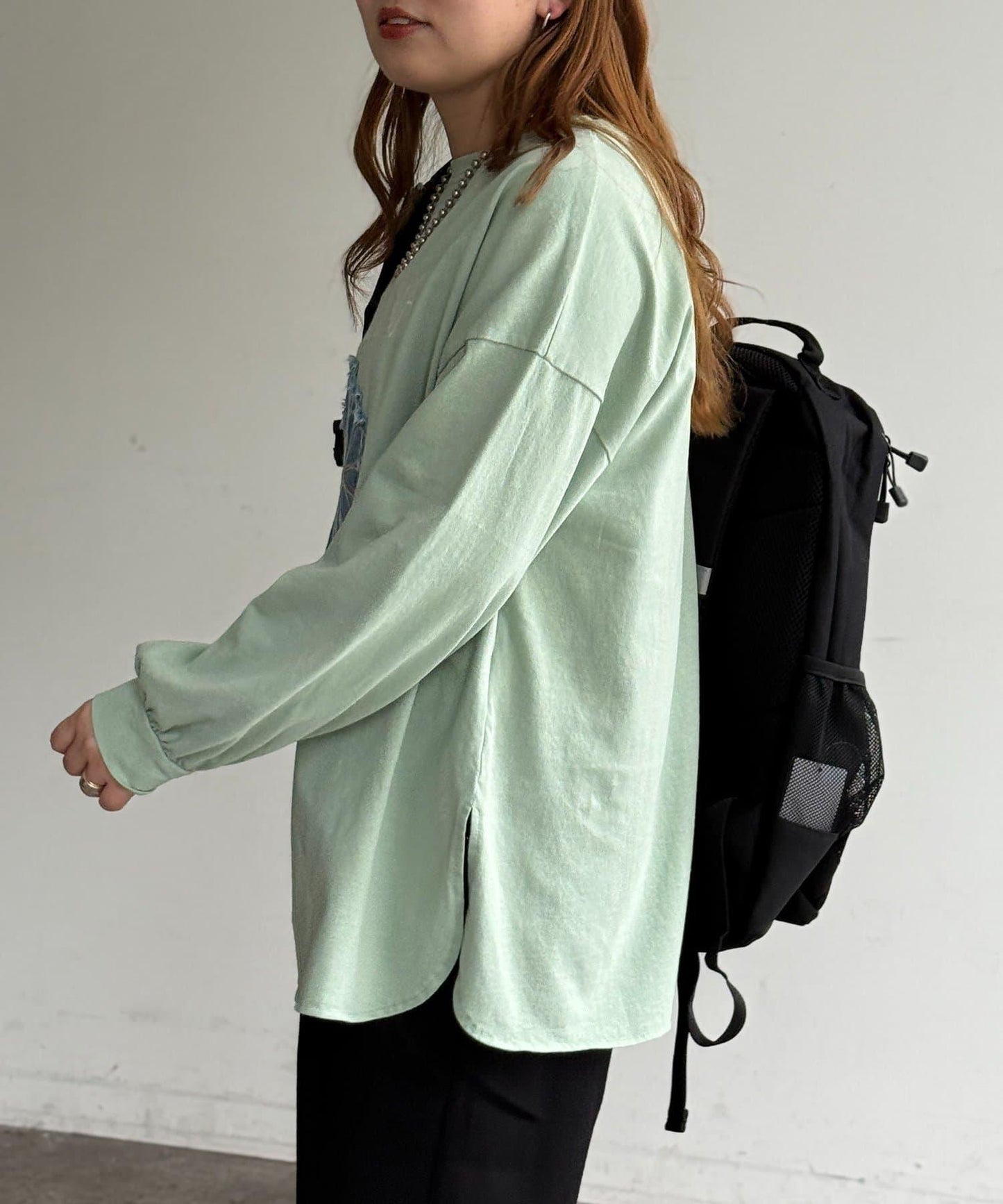 線花刺繡貼章長袖T恤